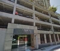  West Mid-Levels Carpark  Seymour Road   Hong Kong Garden  building view 香港車位.com ParkingHK.com