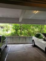  荃灣車位 荃錦公路 朗逸峰 車位 相片 香港車位.com ParkingHK.com