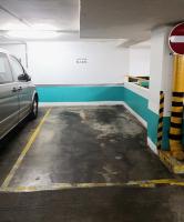  Aberdeen Carpark  Chi Fu Road  Chi Fu Fa Yuen  parking space photo 香港車位.com ParkingHK.com